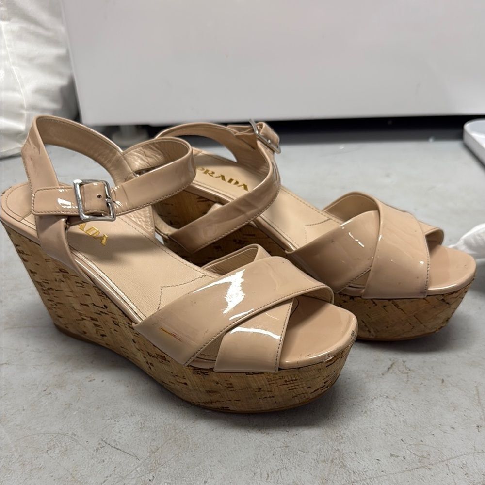 Elegant Beige Wedge Sandals PRADA Authetic Wedge Platform Patent Tan Sandals